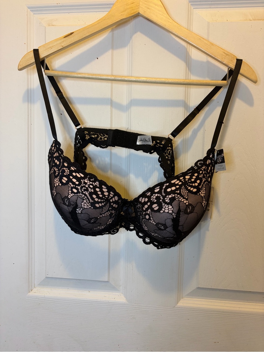 Black Lace Super Soft Mega Push-Up Bra with Nude Lining